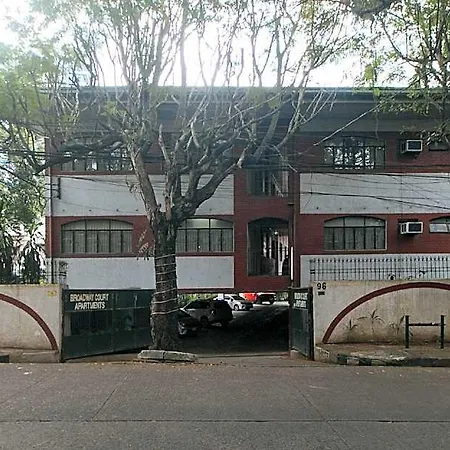 Reddoorz @ Broadway Court Apartelle II Quezon City