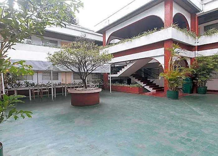 Reddoorz @ Broadway Court Apartelle Ii Quezon Manila