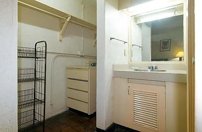 Reddoorz @ Broadway Court Apartelle Ii Quezon Hotel *